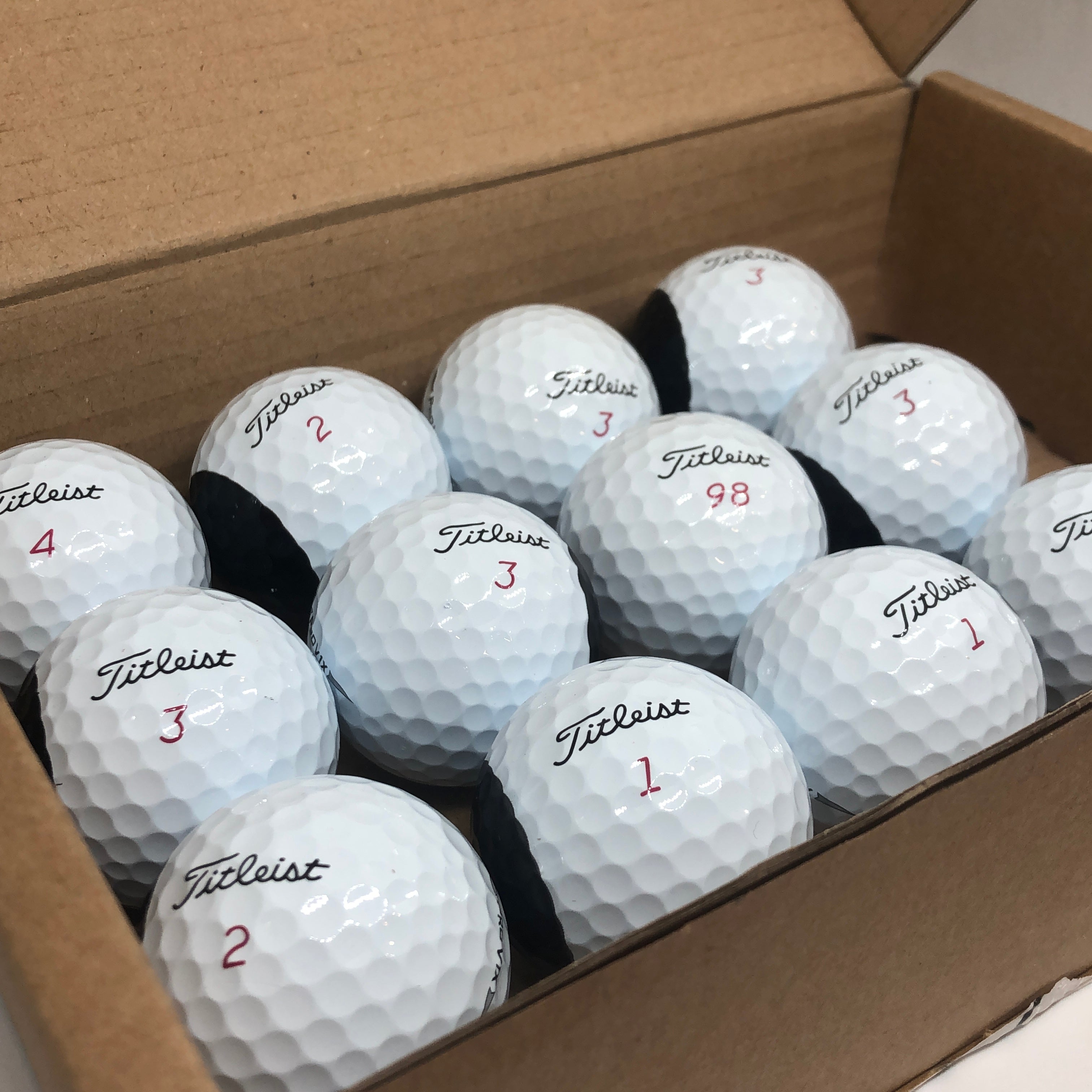 Titleist - 12 Balles Prov1x Overrun
